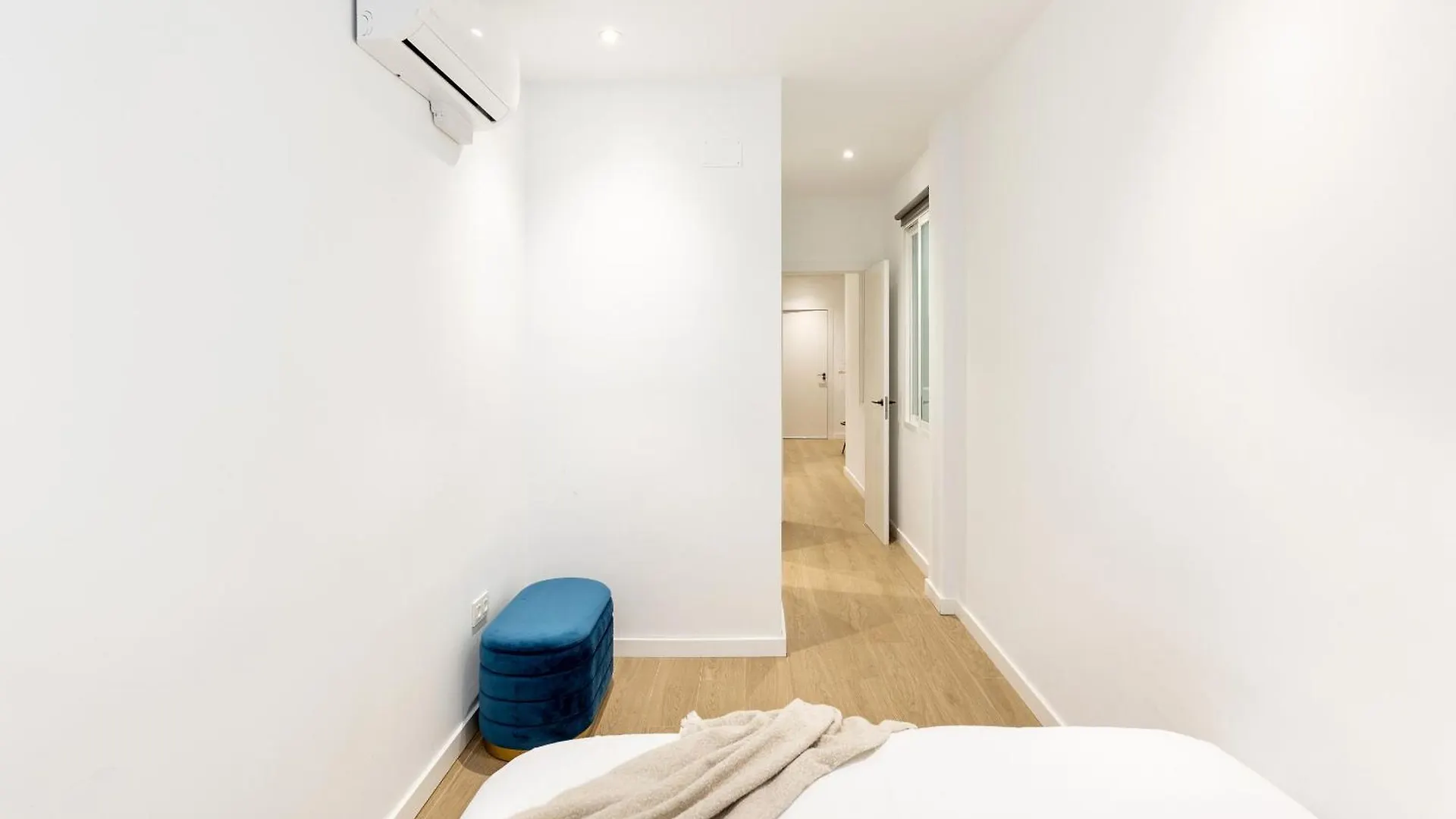 Apartamentos En El Corazon De Granada Spain